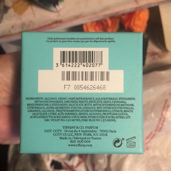 New Tiffany & Co. Eau De Parfum 2.5 Fl. Oz. Natural Spray Vaporisateur - Picture 7 of 17